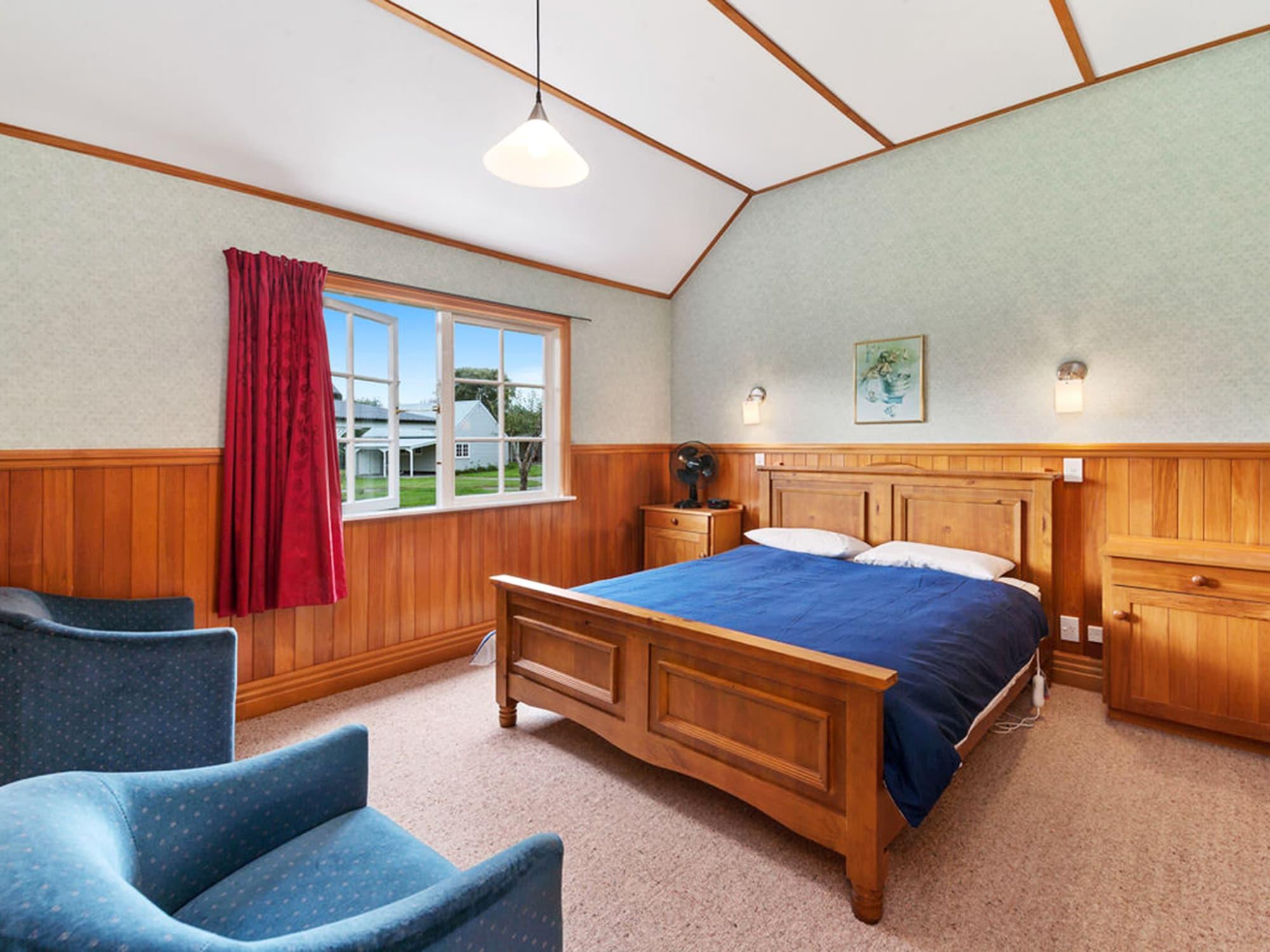 Huka Falls Resort Taupomeer Buitenkant foto A bedroom in a typical New Zealand home